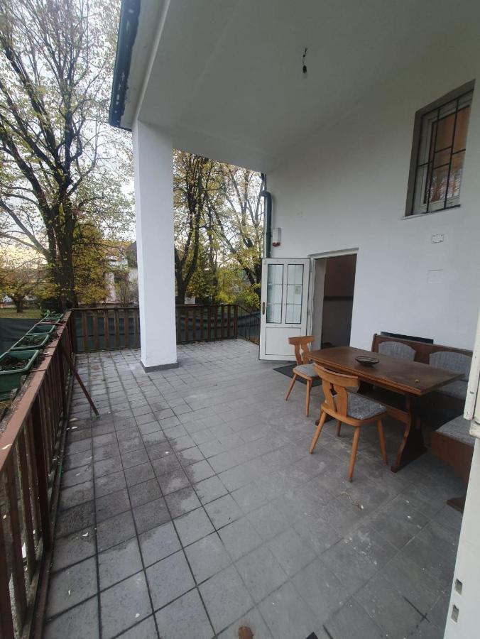 Breathtaking Shared Villa Near Danube River /W Garden And Parking Vienna Exterior photo